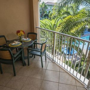 Suite Pool View